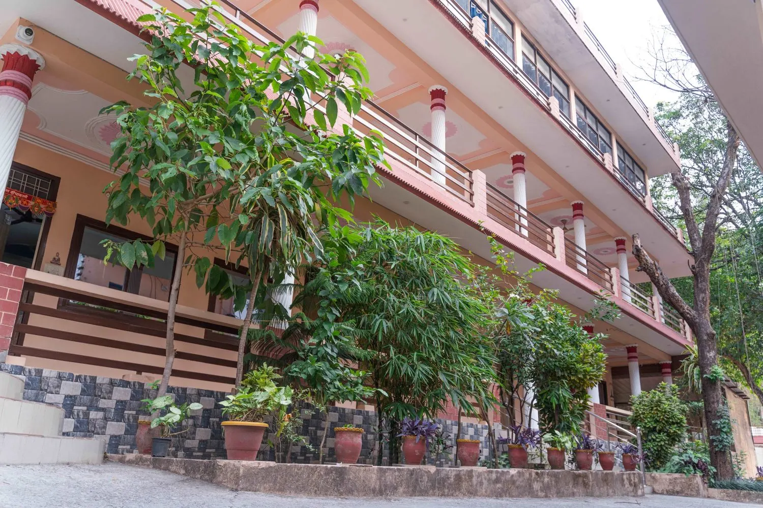 Campus | Sound Healing Rishikesh | Sound Healing Yoga Teacher Training in Rishikesh | Sound Healing TTC in Rishikesh, India | Gurukul Yogashala